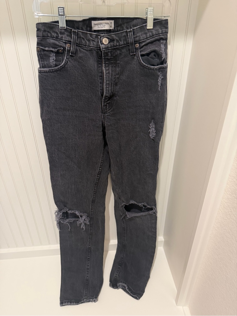 Abercrombie & Fitch Black Distressed 90s Straight Jeans